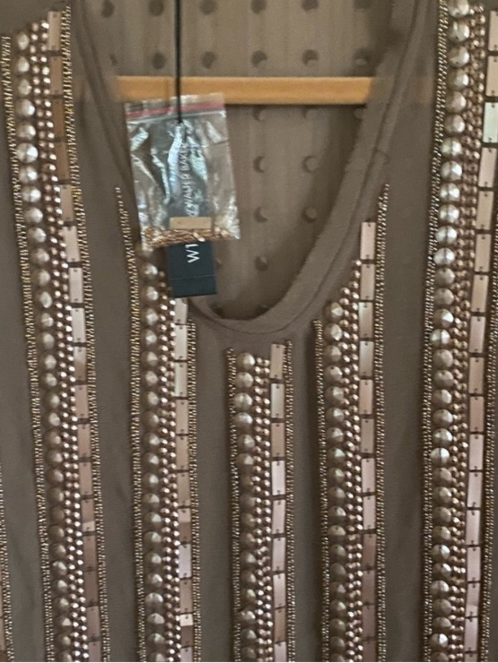 WALTER BAKER W118 BEADED ALLIE TOP IN BEIGE SIZE MEDIUM